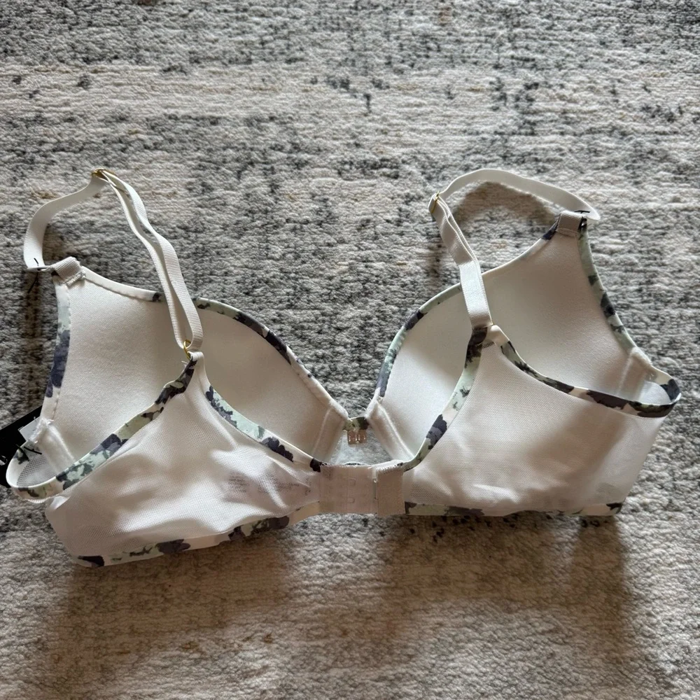 Bundle of 3 Like 🆕/like new Nicole Miller light lift push up t-shirt bras